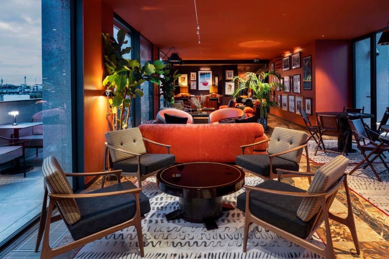 Radisson Collection Hotel, Santa Sofia Milan Luaran gambar The Sky Bar at the Standard London
