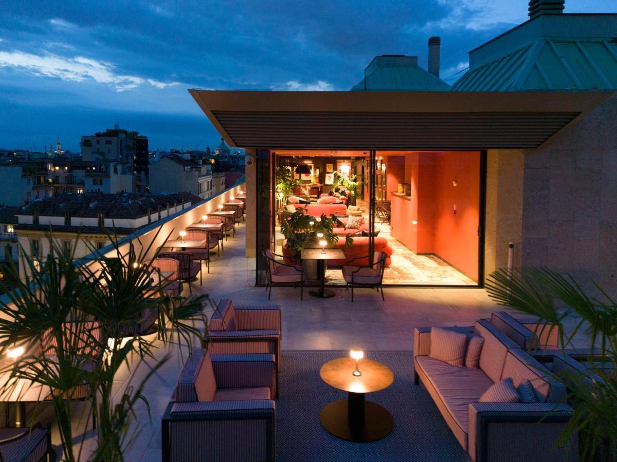 Radisson Collection Hotel, Santa Sofia Milan Luaran gambar The rooftop bar at the Hotel